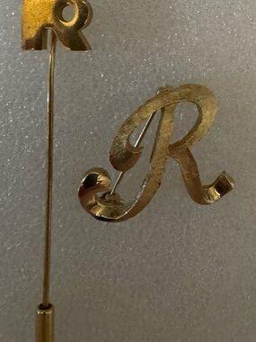 Vintage Initial “R” jewelry. Stickpin and Brooch.